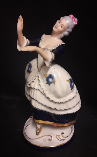 Rokokoo figuuri 10304