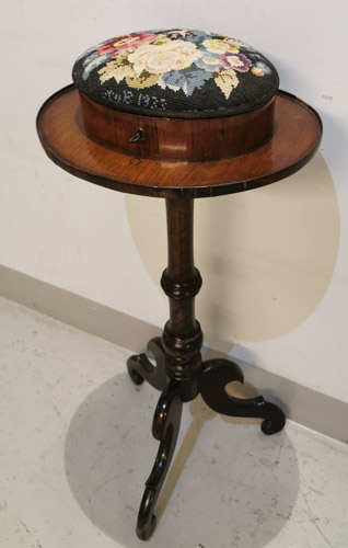 Ompelupöytä 1933 10451