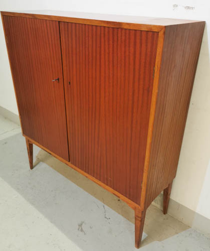 Liinavaatekaappi 16153