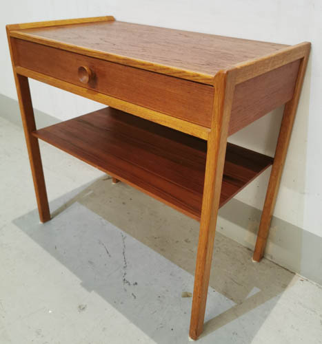 Yöpöytä teak 16784