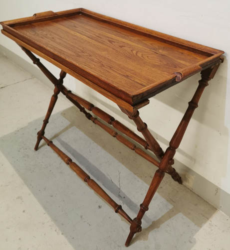 Tarjotinpöytä 17162