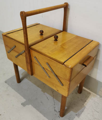 Ompelutarvikelaatikosto 17244