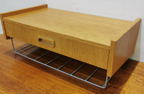 Puhelinpöytä 17837