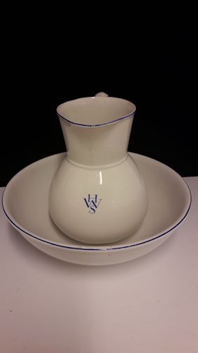 Pesuvati ja kannu 7000